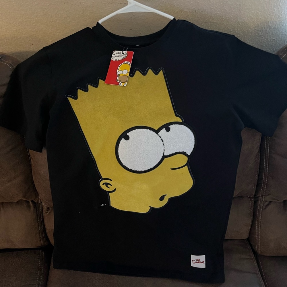 Size:SMALL color:black brand:20th television Bart Simpson short sleeve shirt